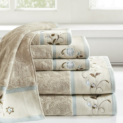 Floral Embroidered Cotton Jacquard Towel Set
