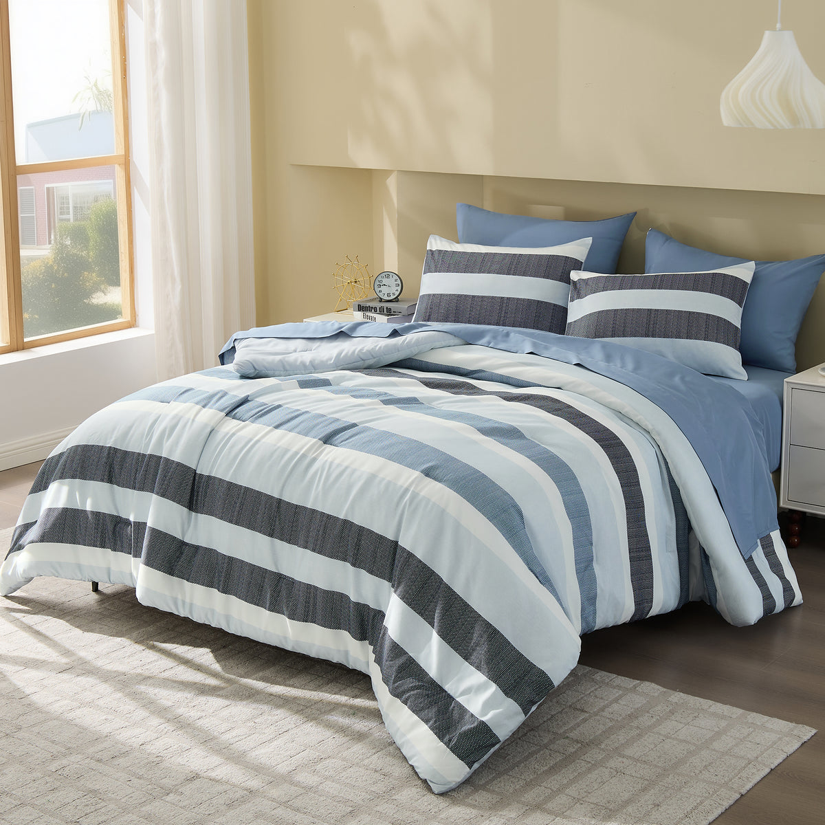 Blais Reversible Striped Comforter Bed Set