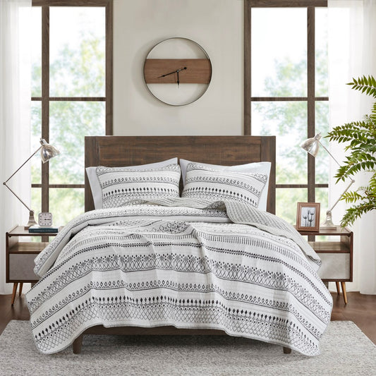 3 Piece Printed Microfiber Seersucker Quilt Set