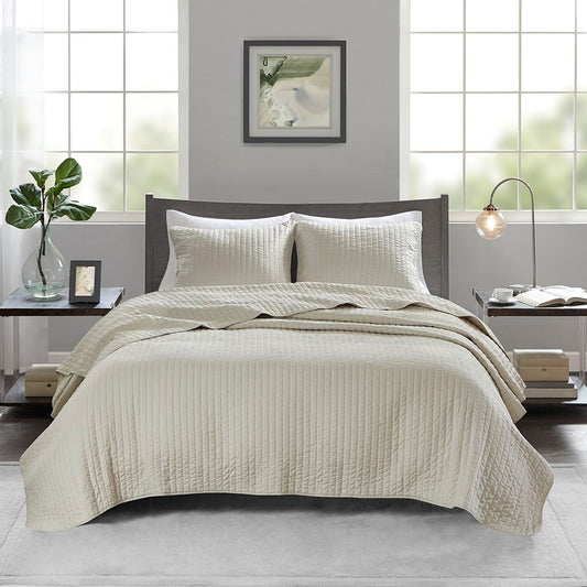 Reversible Quilt Set with Stitch Channel Quilting