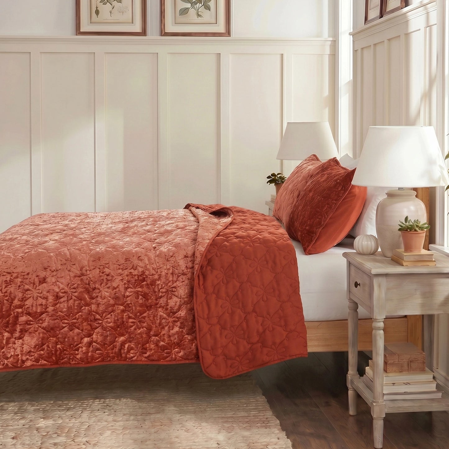Velvet All-Season Reversible Bedding Quilt Set