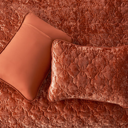 Velvet All-Season Reversible Bedding Quilt Set
