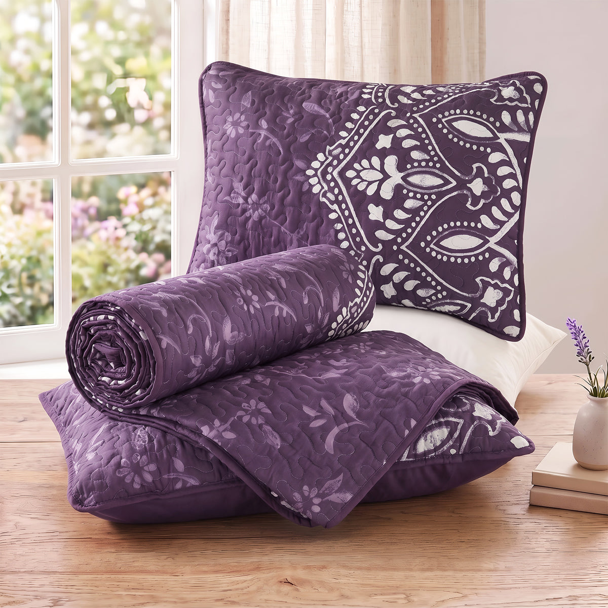 Elava Floral Medallion Quilt Mini Set
