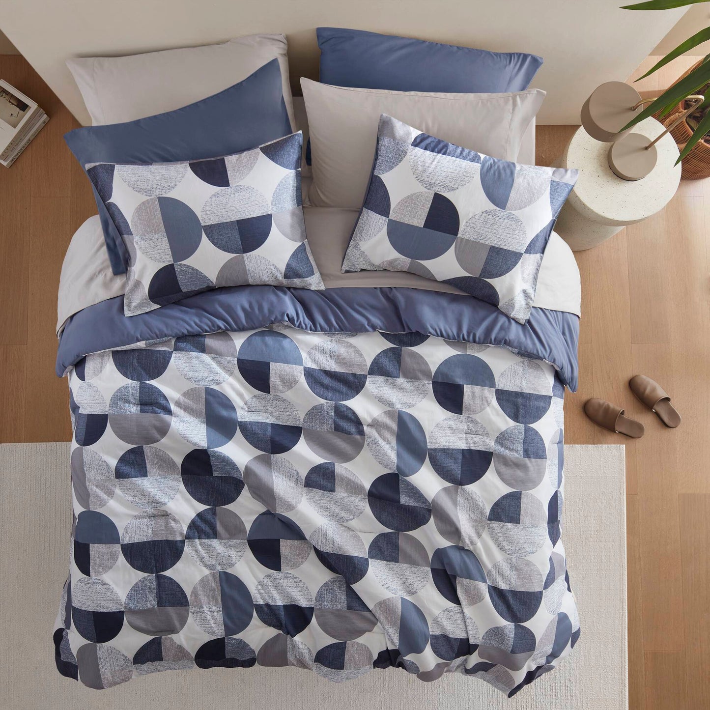 Round Geometric Print Comforter Mini Set