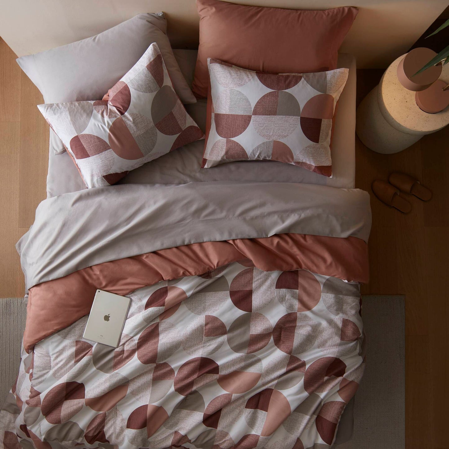 Round Geometric Print Comforter Mini Set