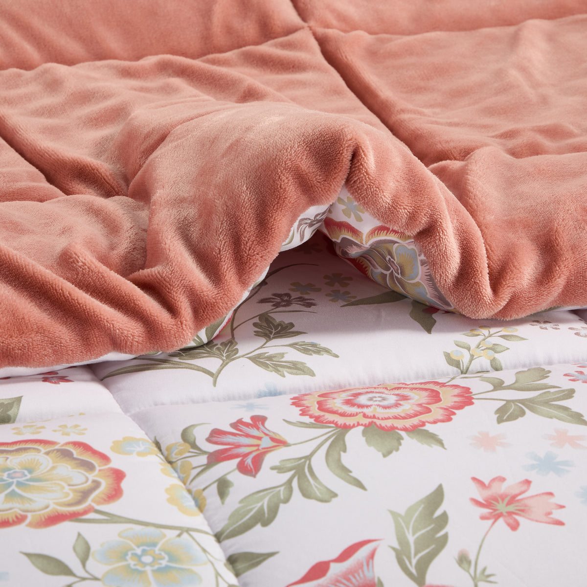 Sunniva Floral Multi-Color Comforter Set with Ultra-Soft Plush Reverse