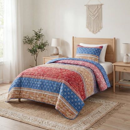 Boho Floral Reversible Patchwork Quilt Set with Pillowcases