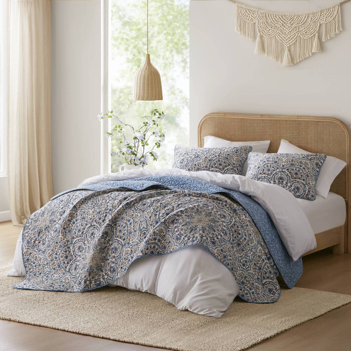 Floral Boho Quilt Set, Reversible Bedding Set