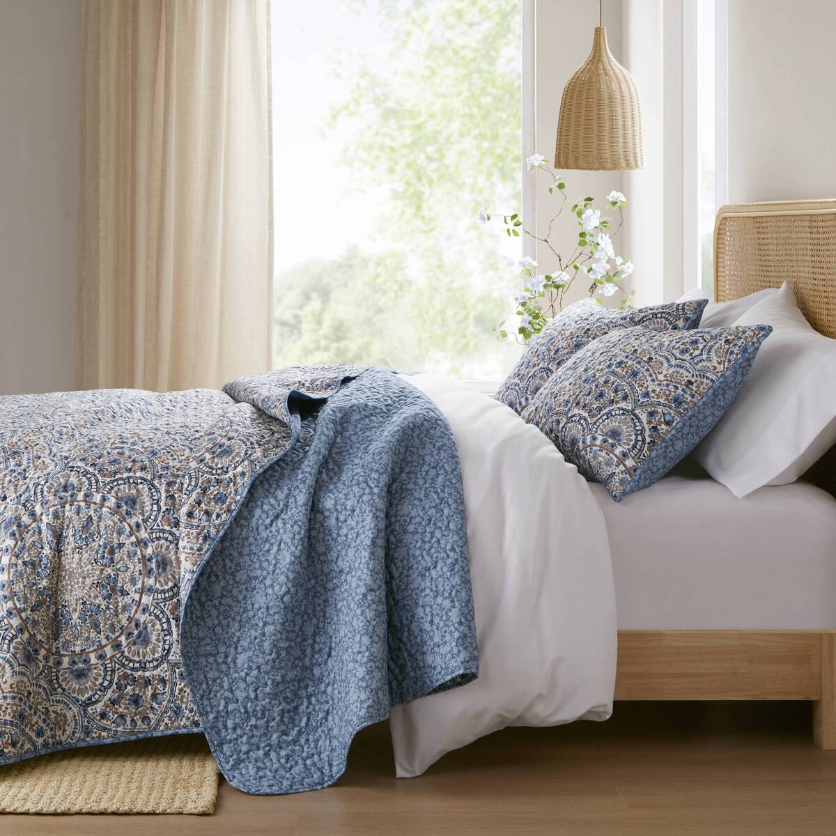 Floral Boho Quilt Set, Reversible Bedding Set