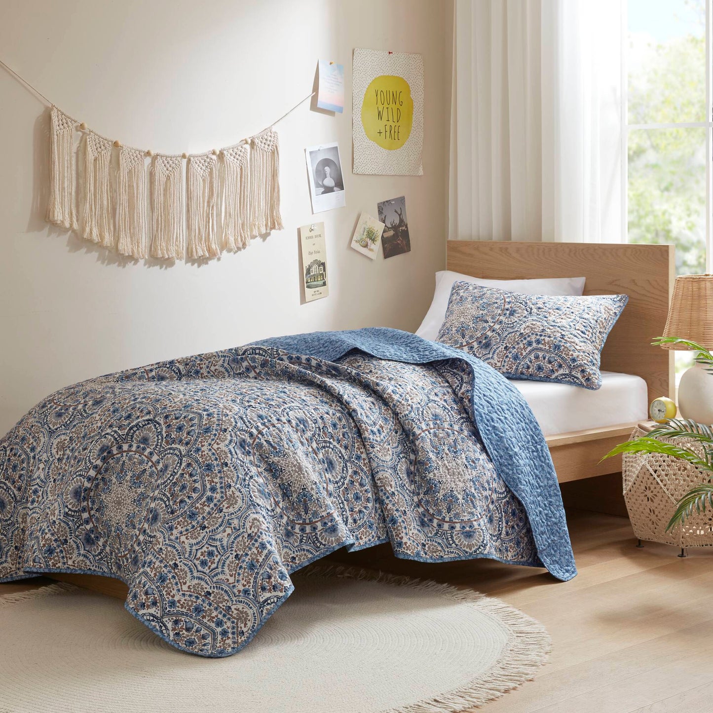 Floral Boho Quilt Set, Reversible Bedding Set