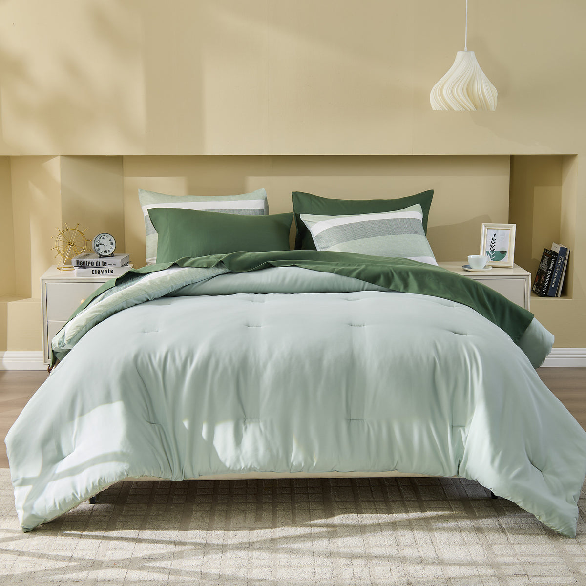 Blais Reversible Striped Comforter Bed Set