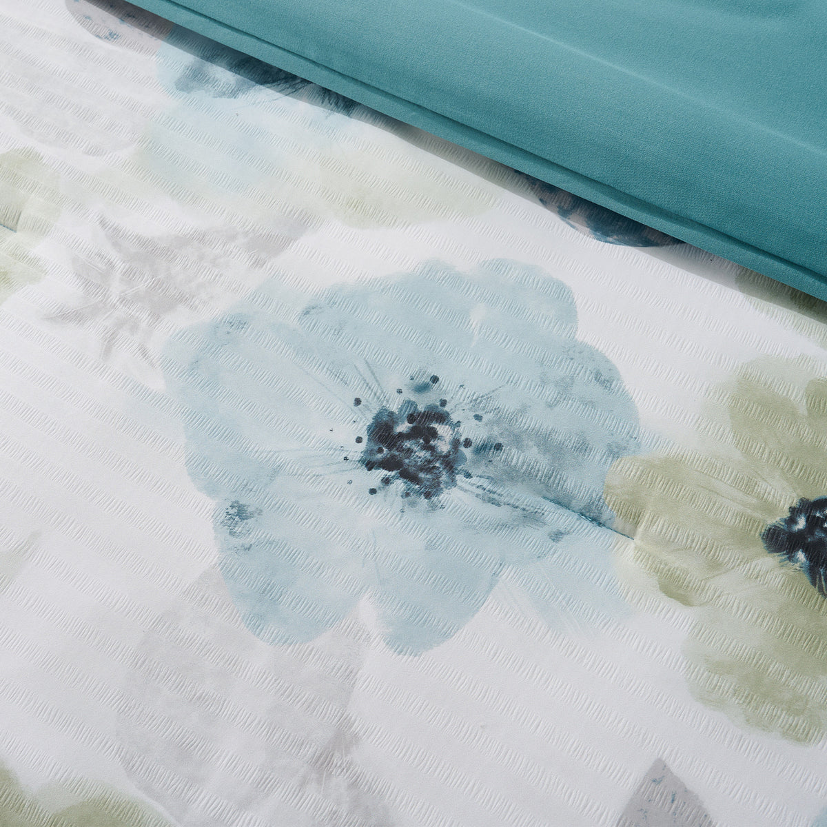Tatum Reversible Floral Comforter Set with Sheets