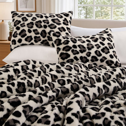 Faux Fur Reversible Bedding Set, Printed Serengeti Fur & Velvet Comforter Set with Comforter & Sham