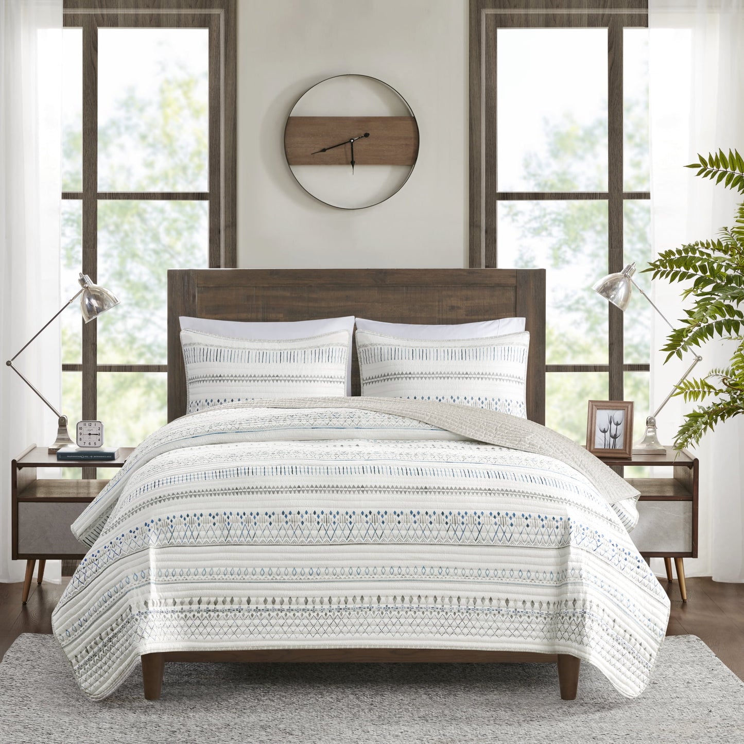 3 Piece Printed Microfiber Seersucker Quilt Set