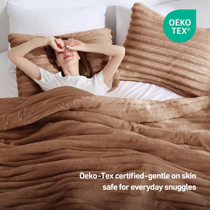 Fluffy Ribbed Plush Comforter Bedding Set