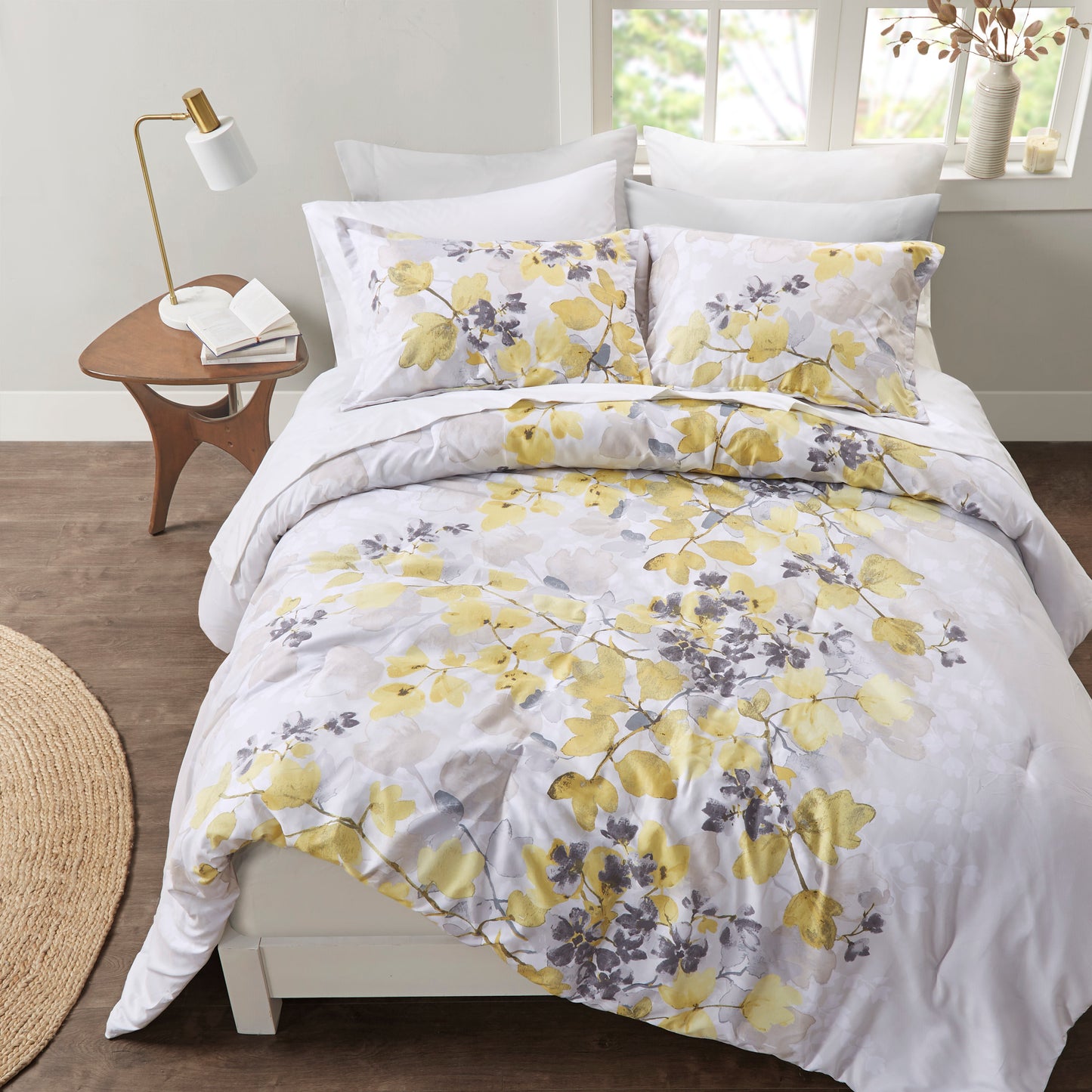 Medallion Pattern Bed in a Bag Bedding Comforter Set with Comforter, Flat Sheets, Fitted Sheets with Side Pockets
