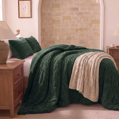 Auraline Jacquard Sherpa Cable Knit Plush Reversible Comforter Set