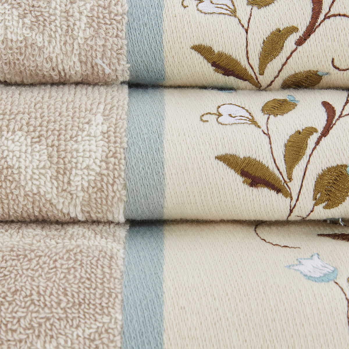 Floral Embroidered Cotton Jacquard Towel Set