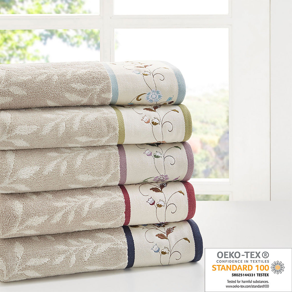 Floral Embroidered Cotton Jacquard Towel Set