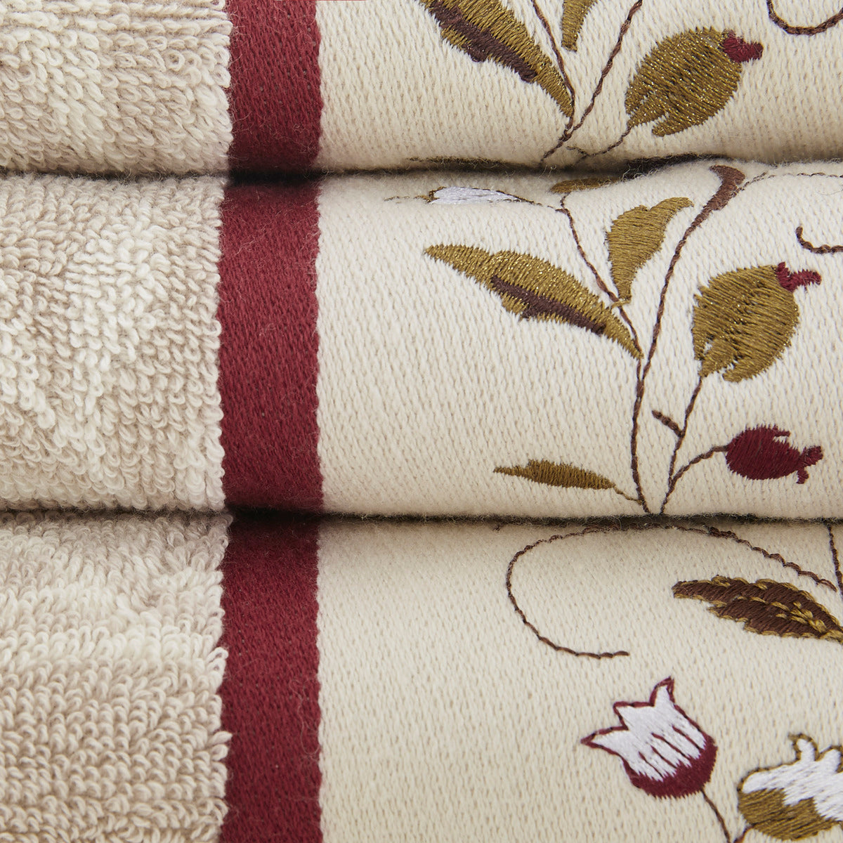 Floral Embroidered Cotton Jacquard Towel Set