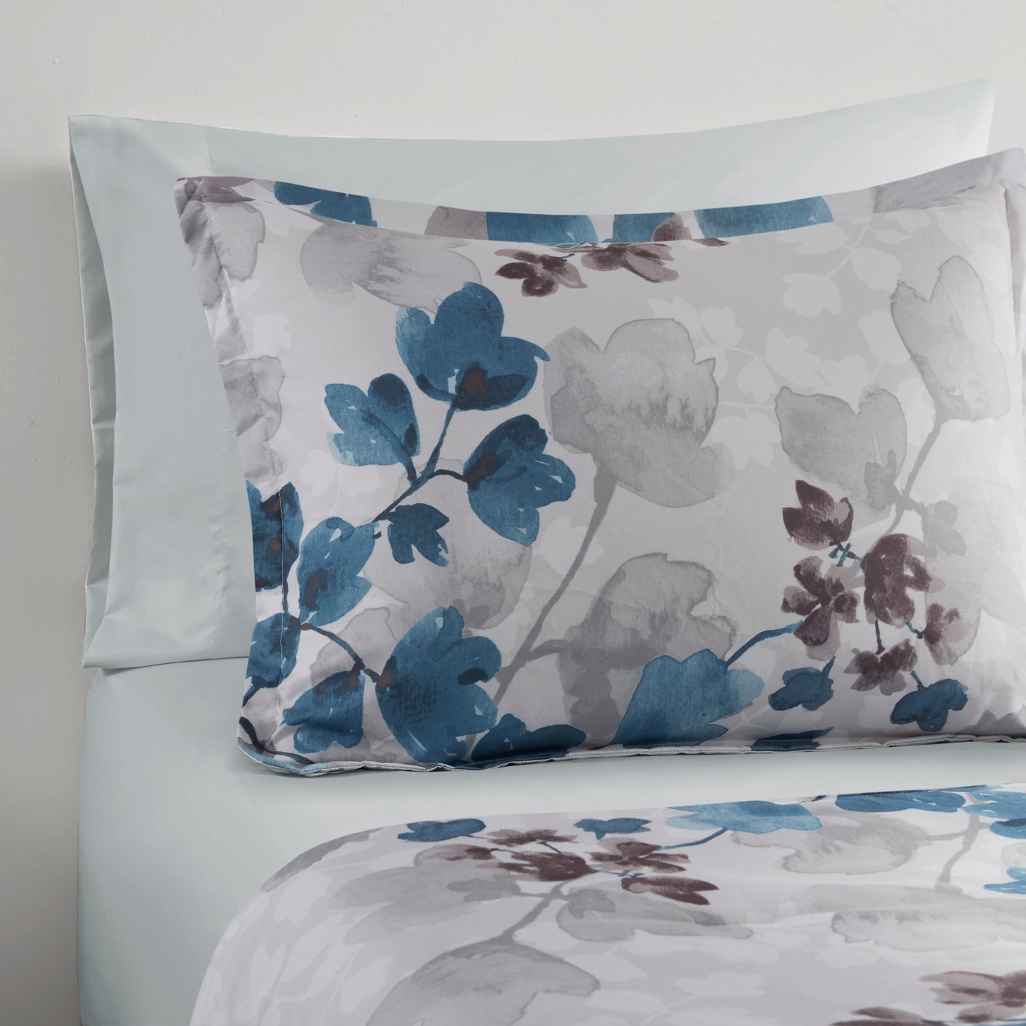 Medallion Pattern Bed in a Bag Bedding Comforter Set with Comforter, Flat Sheets, Fitted Sheets with Side Pockets