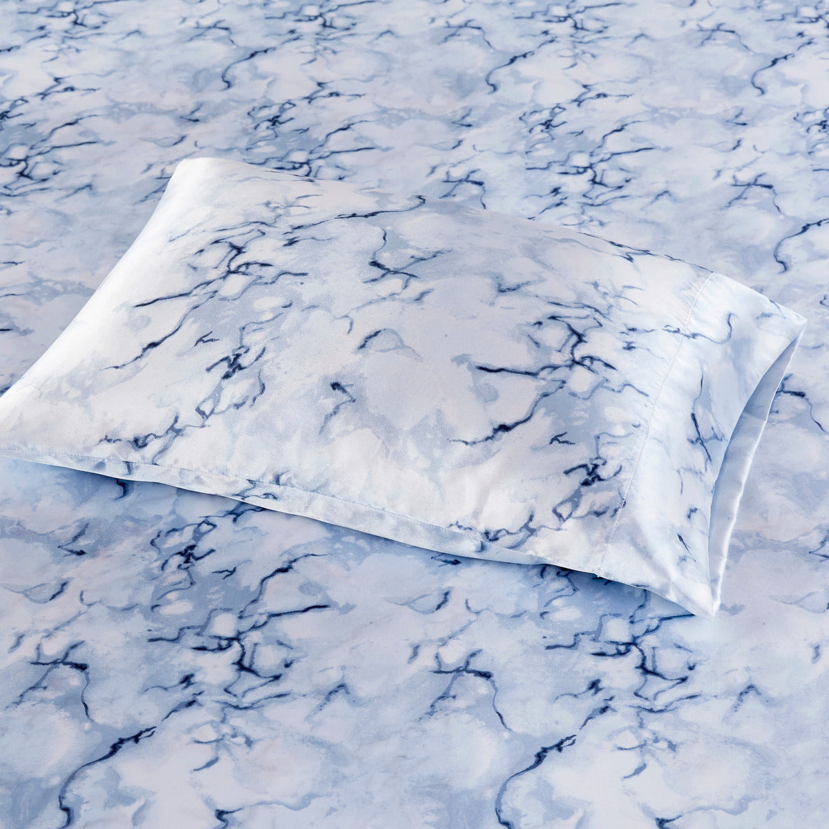 Printed Satin Bed Sheets, 3-Piece Luxury Silky Bedding Sets with Pillowcase