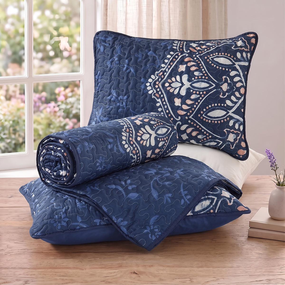 Elava Floral Medallion Quilt Mini Set